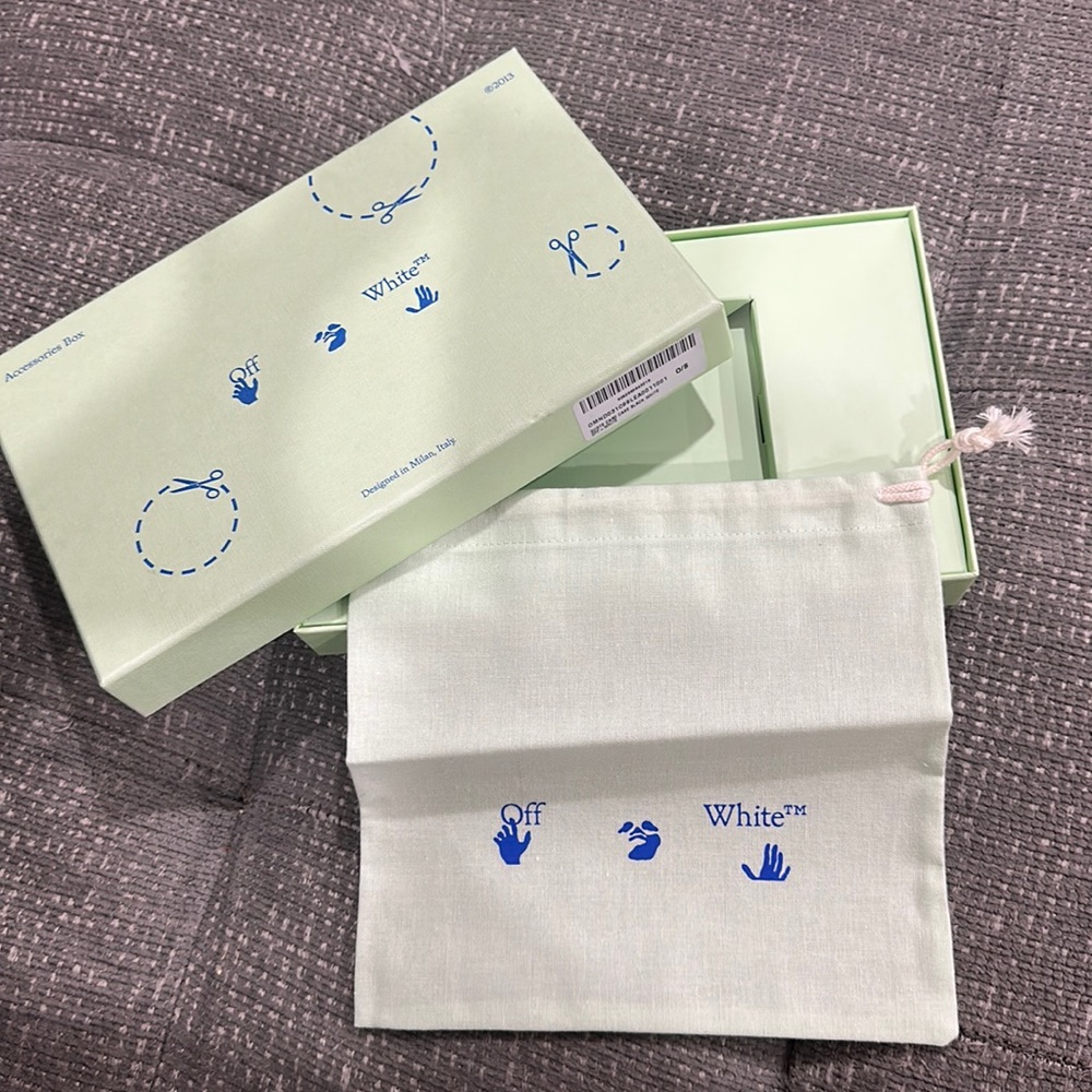 *Box and duster only* Off White wallet box and duster